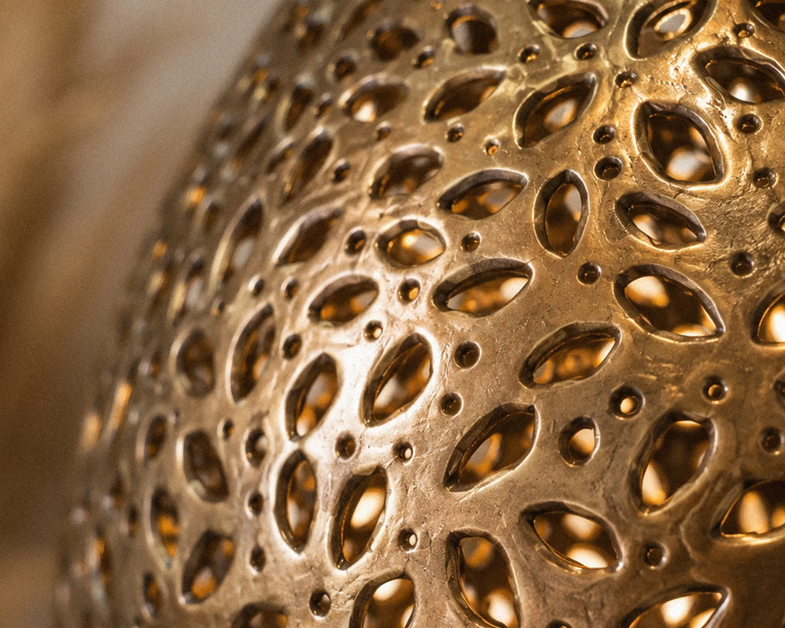 Emas detail
